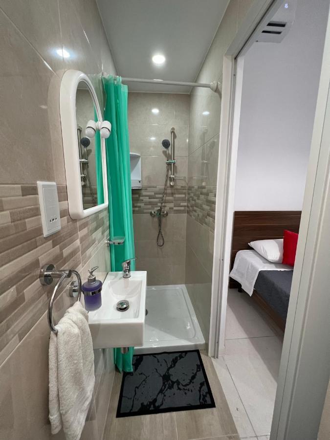 Room With Private Bathroom סליאמה מראה חיצוני תמונה